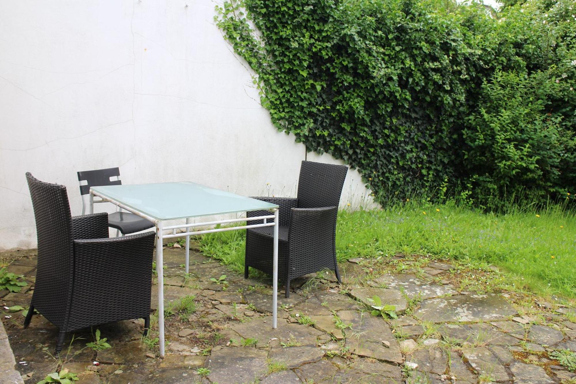 Large Garden Apartment On Golders Green High Road Лондон Екстер'єр фото